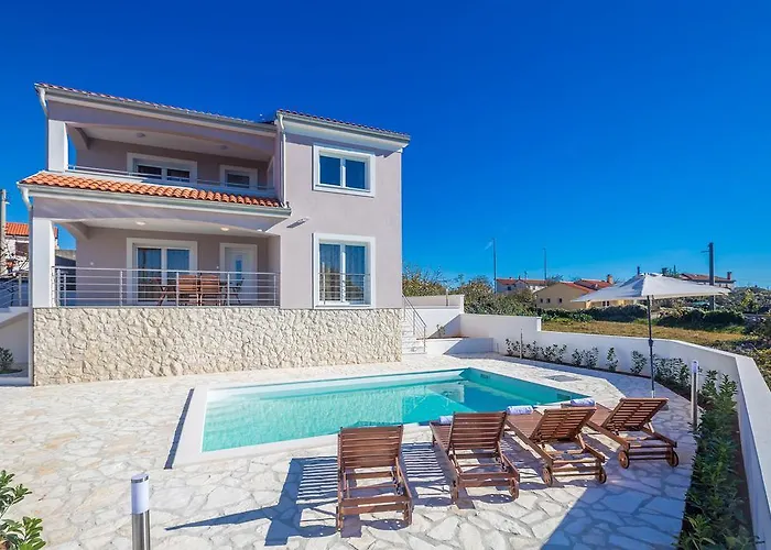 Villa House Isabella