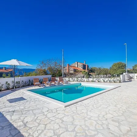 Villa Holiday House Isabella *