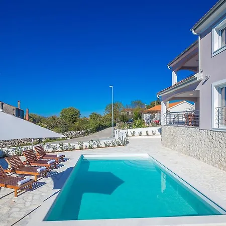 Holiday House Isabella